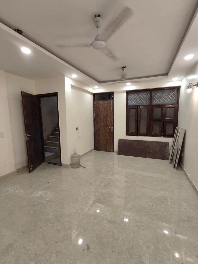 Room, paryavaran complex 2 Bedroom 905 Sq.Ft. Builder Floor In Paryavaran Complex Delhi 9700172