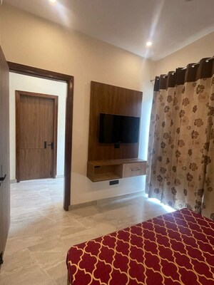 Living Room in 2 BHK Builder Floor at Sector 82 – for Rent