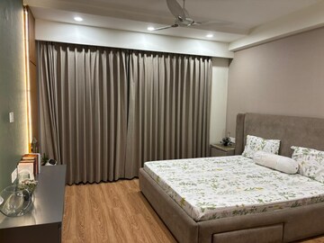 Bedroom in 4 BHK Builder Floor at South City 2 – for Rent