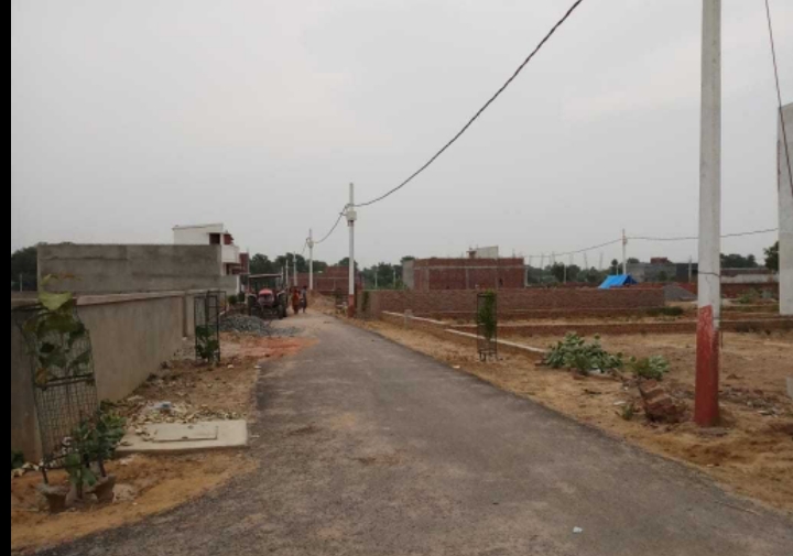 Plot For Sale in Jewar