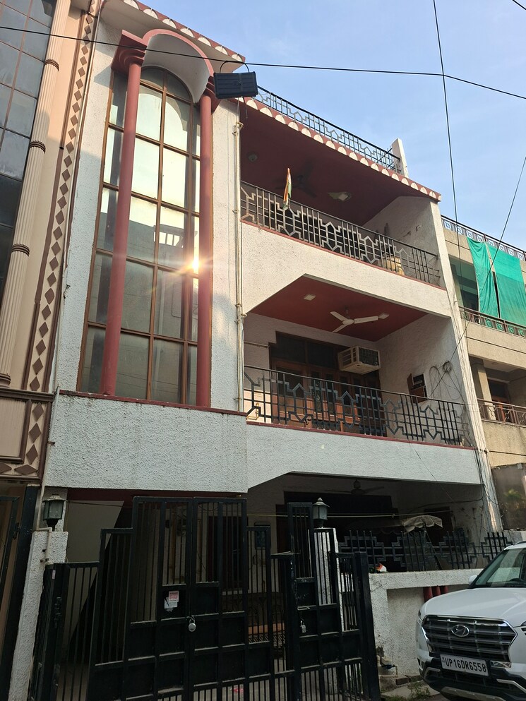 Exterior View, rwa-apartments-sector-19 6 Bedroom 112 Sq.Mt. Independent House In Sector 19 Noida 9699986