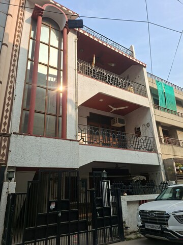 6 BHK Independent House For Sale in RWA Apartments Sector 19, Sector 19
