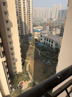 3 BHK + Servant Room,Study Room Apartment For Sale in Amrapali Heartbeat City