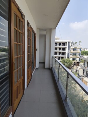 Balcony in 3 BHK Builder Floor at Sector 57 – for Rent