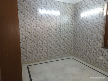 Room in 3 BHK Independent House at Sector 22 – for Rent