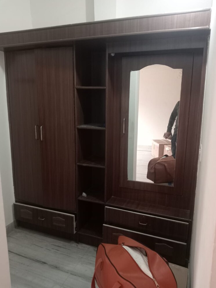 Room, sector 35 2 Bedroom 2000 Sq.Ft. Independent House In Sector 35 Chandigarh 9700202