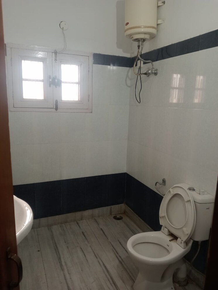 Bathroom, sector 35 2 Bedroom 2000 Sq.Ft. Independent House In Sector 35 Chandigarh 9700202