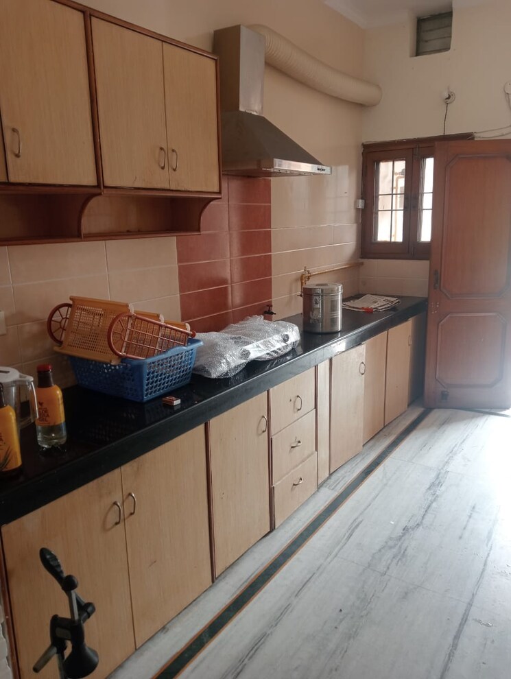 Kitchen, sector 35 2 Bedroom 2000 Sq.Ft. Independent House In Sector 35 Chandigarh 9700202