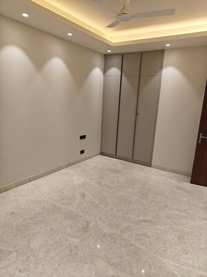 4 BHK Builder Floor For Rent in Sector 48