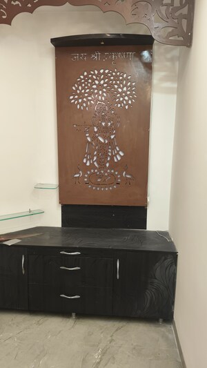 Bedroom in 3 BHK Builder Floor at Palam Vihar – for Rent