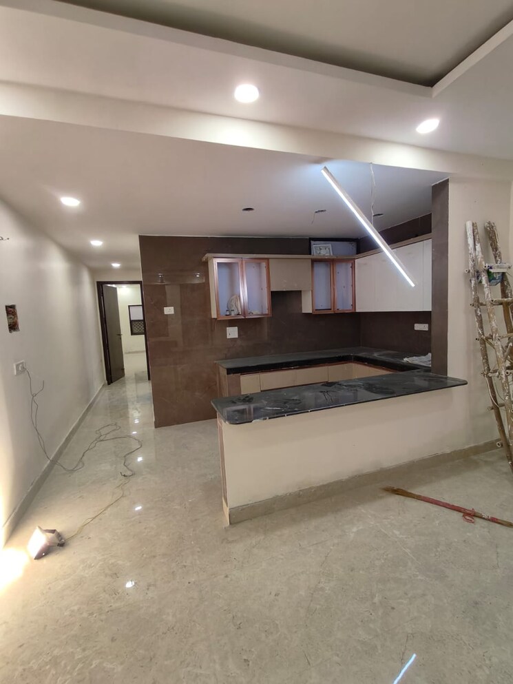 Kitchen, paryavaran complex 2 Bedroom 905 Sq.Ft. Builder Floor In Paryavaran Complex Delhi 9699739