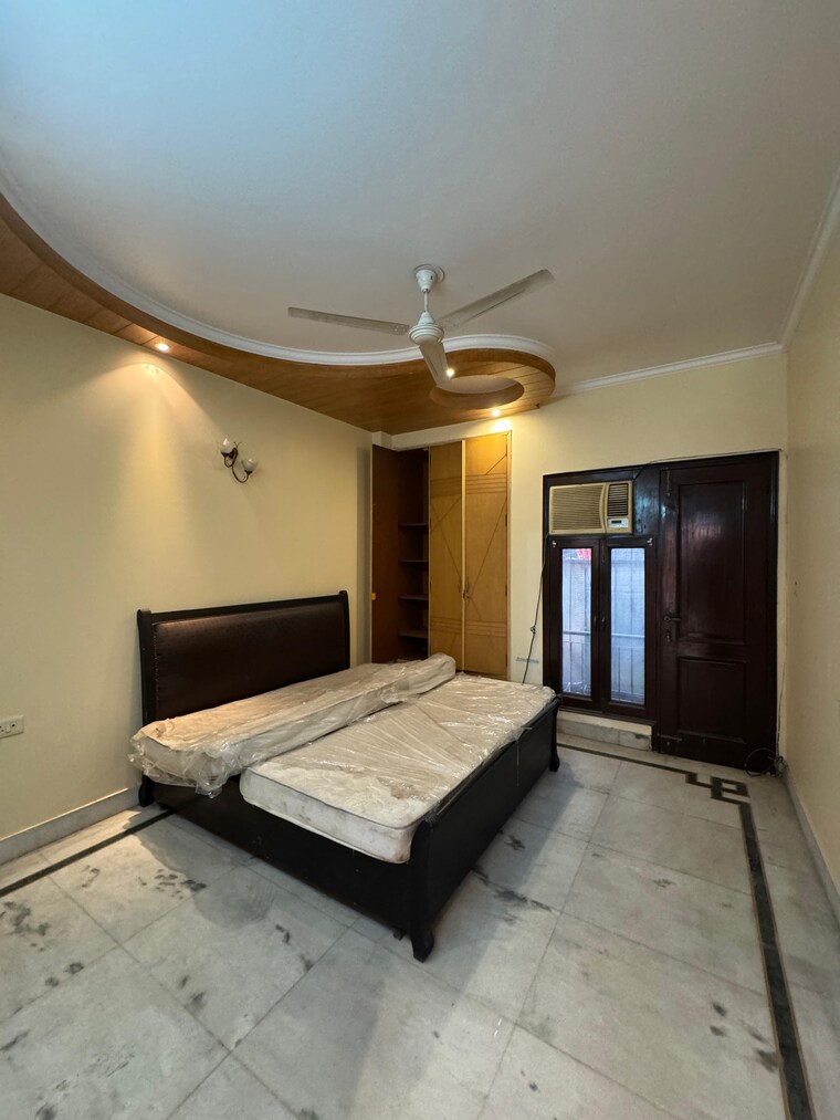 Living Room, safdarjung enclave 3 Bedroom 1935 Sq.Ft. Builder Floor In Safdarjung Enclave Delhi 9700162