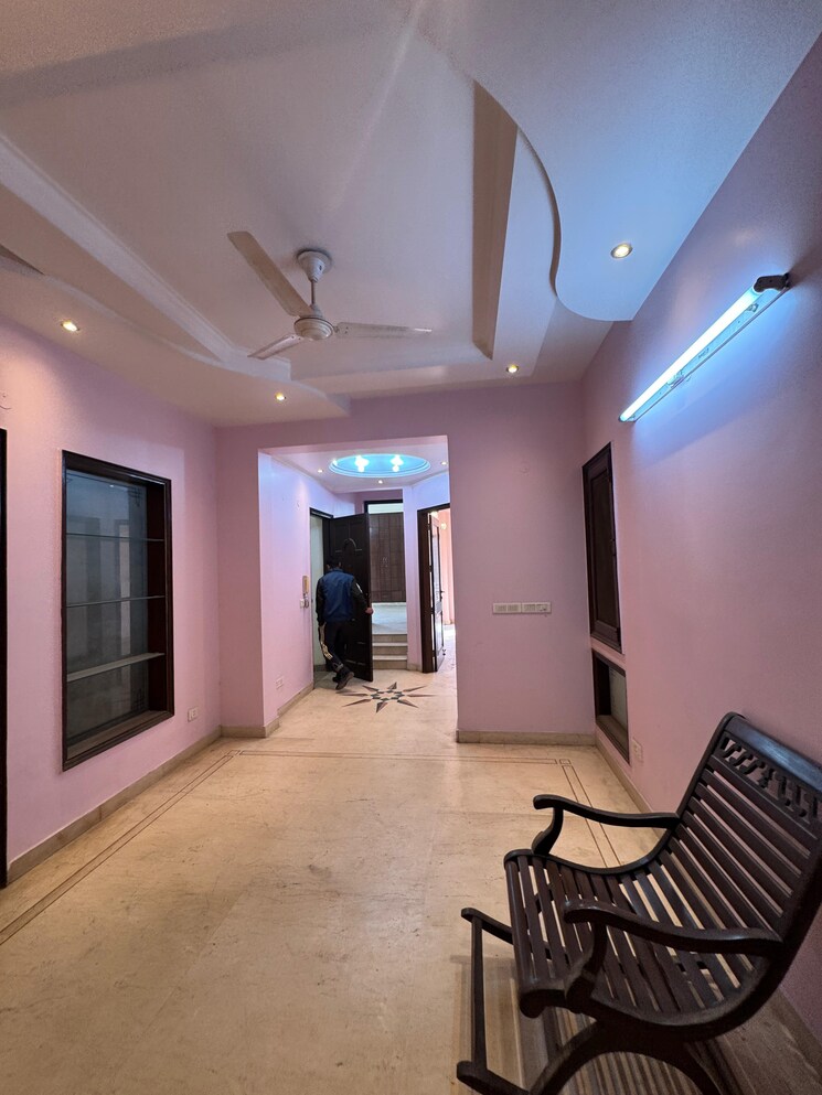 Living Room, safdarjung enclave 3 Bedroom 1935 Sq.Ft. Builder Floor In Safdarjung Enclave Delhi 9700162