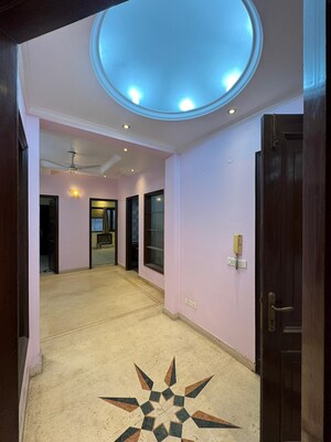 Bedroom in 3 BHK Builder Floor at Safdarjung Enclave – for Sale