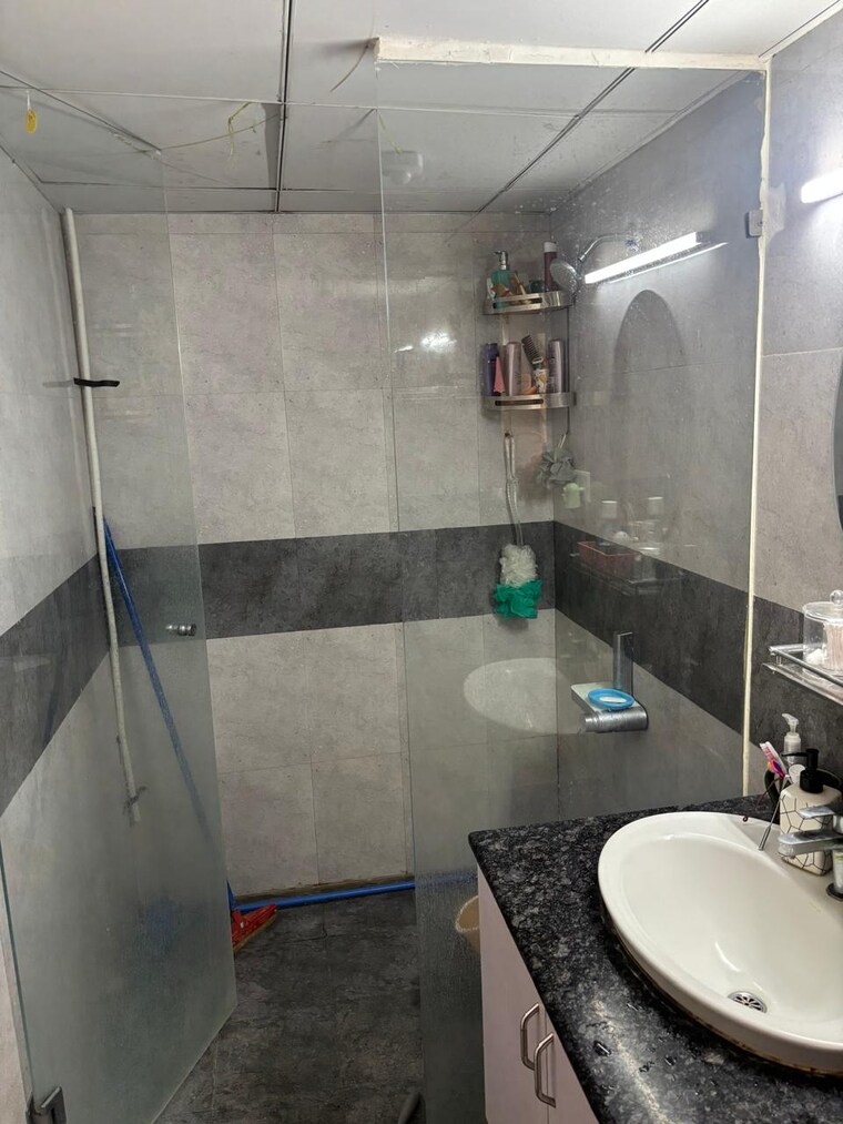 Bathroom, prestige-misty-waters 2 Bedroom 1134 Sq.Ft. Apartment In Hebbal Bangalore 9700165