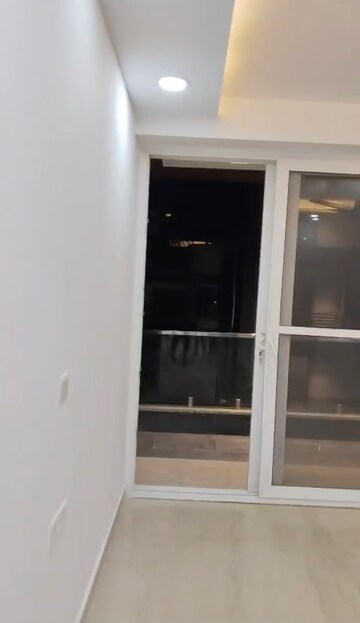 Room in 3 BHK Apartment at Sector 48 – for Rent