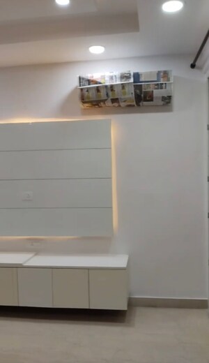 Room in 3 BHK Apartment at Sector 48 – for Rent