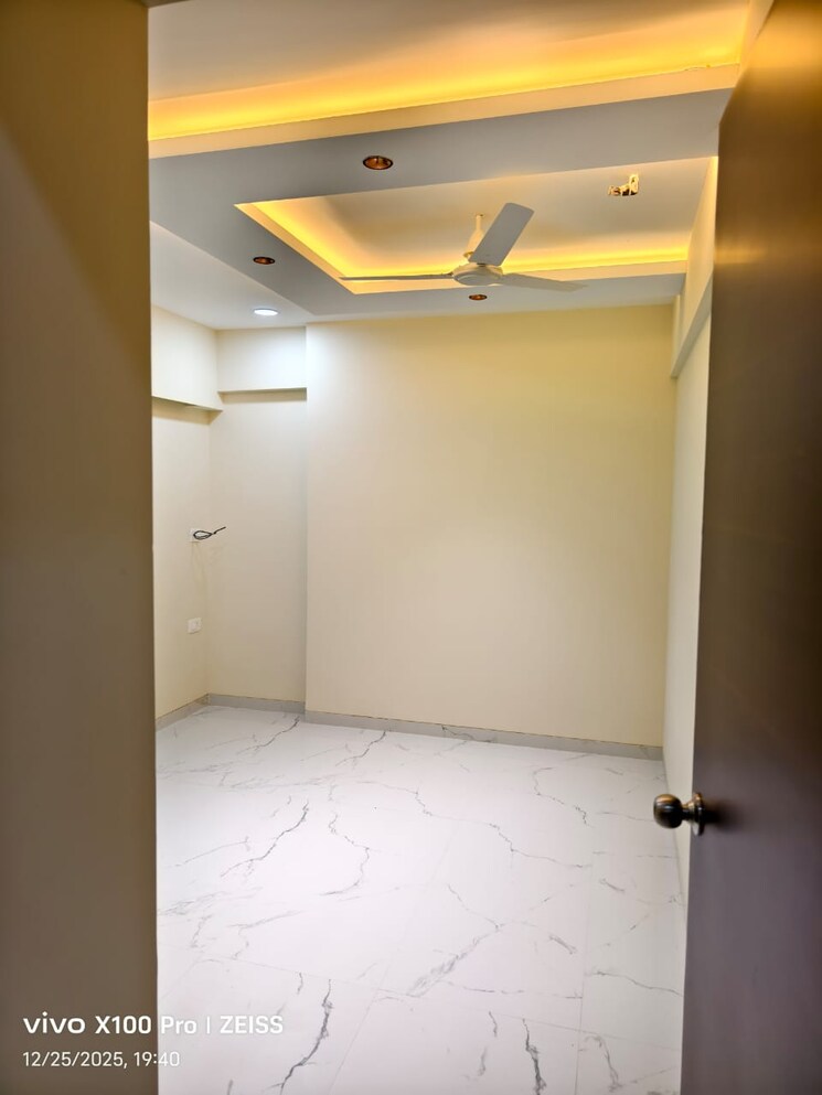 Bathroom, saikrupa-chs-tilak-nagar 3 Bedroom 950 Sq.Ft. Apartment In Tilak Nagar Mumbai 9700593