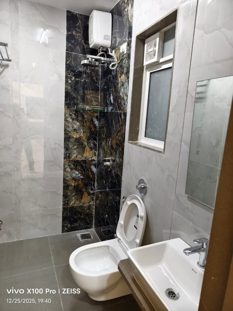 Bathroom, saikrupa-chs-tilak-nagar 3 Bedroom 950 Sq.Ft. Apartment In Tilak Nagar Mumbai 9700593