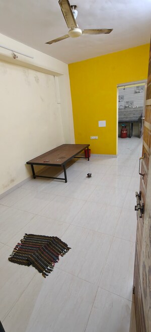 Room in 1 BHK Independent House at Gokhalenagar – for Rent