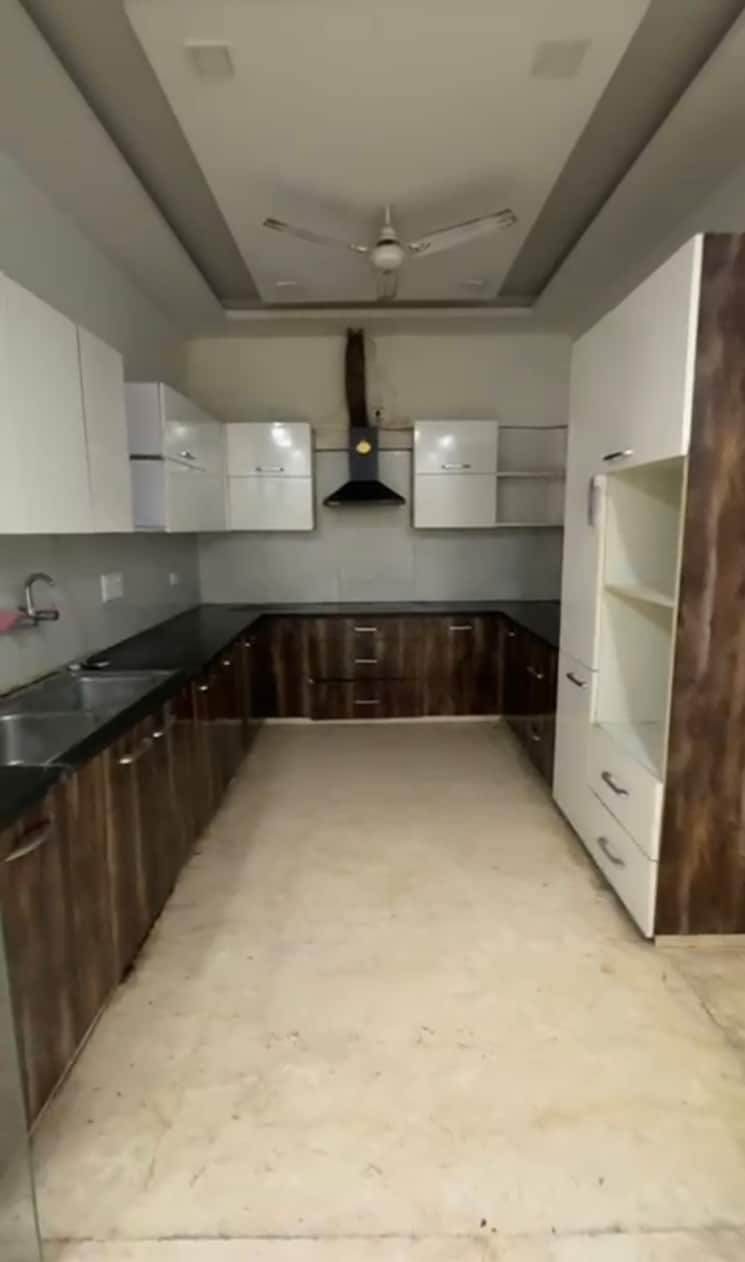 Kitchen, uppal-southend 4 Bedroom 2700 Sq.Ft. Apartment In Sector 49 Gurgaon 9700670