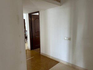 Room in 4 BHK Penthouse at Vipul Belmonte, Sector 53 – for Rent