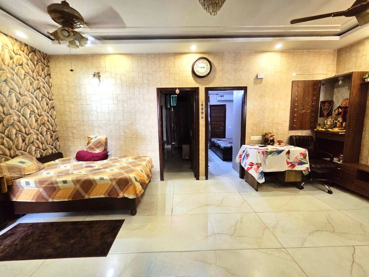 Living Room, dhakoli 3 Bedroom 100 Sq.Yd. Builder Floor In Dhakoli Zirakpur 9700927