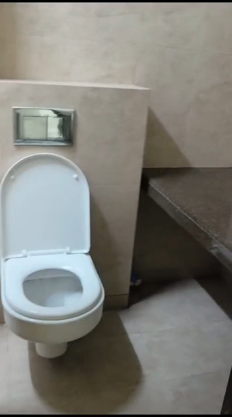 Bathroom, godrej-prime 2.5 Bedroom 850 Sq.Ft. Apartment In Chembur Mumbai 9700902