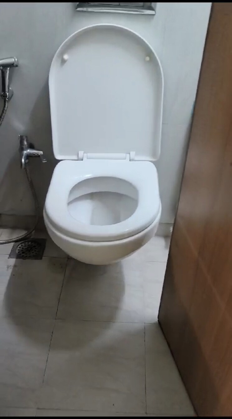 Bathroom, godrej-prime 2.5 Bedroom 850 Sq.Ft. Apartment In Chembur Mumbai 9700902