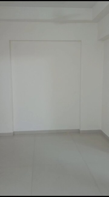 Room in 2.5 BHK Apartment at Godrej Prime, Chembur – for Rent