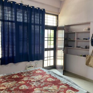 Room in  Pg at Gomti Nagar – for Rent