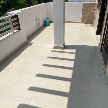 Balcony in  Pg at Gomti Nagar – for Rent