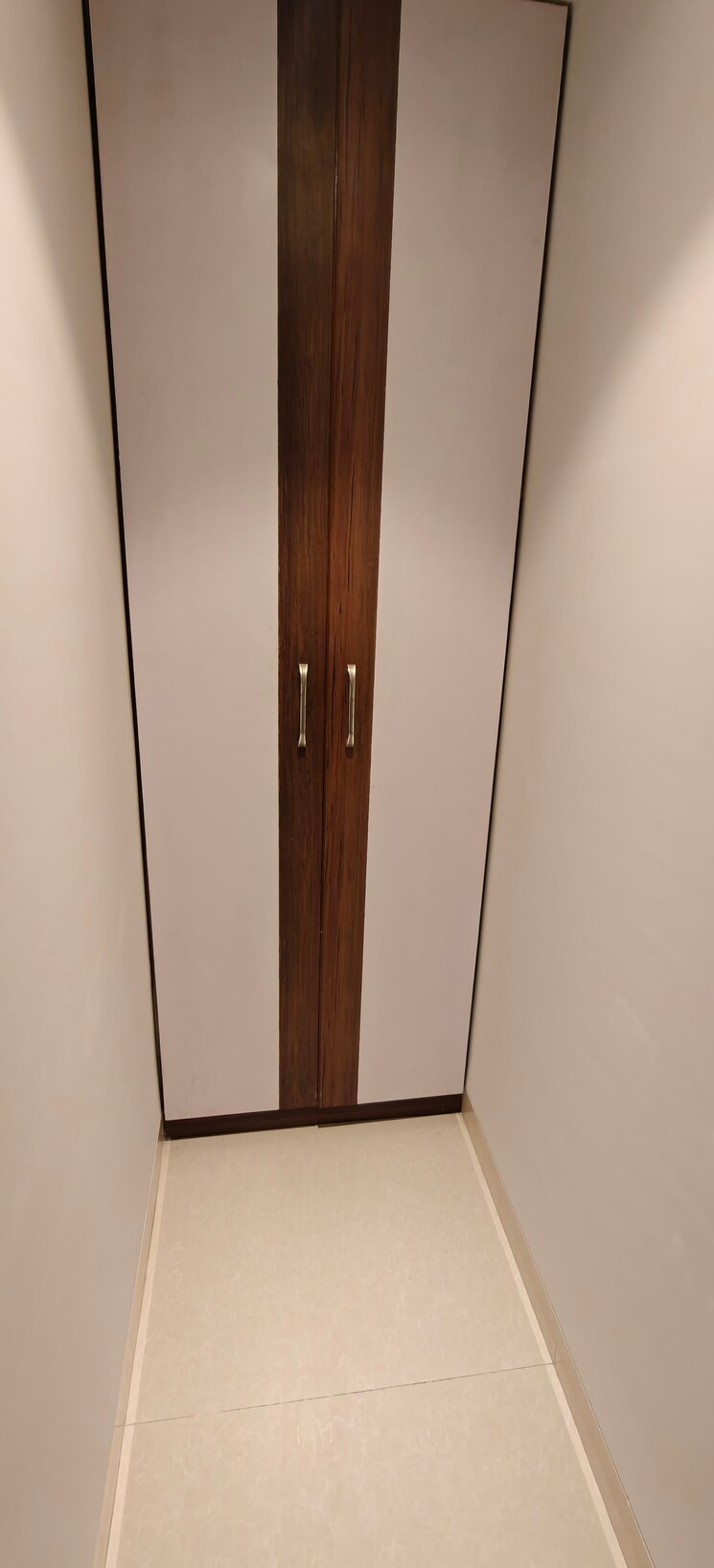 undefined, bhosale nagar 4 Bedroom 2000 Sq.Ft. Apartment In Bhosale Nagar Pune 9700924