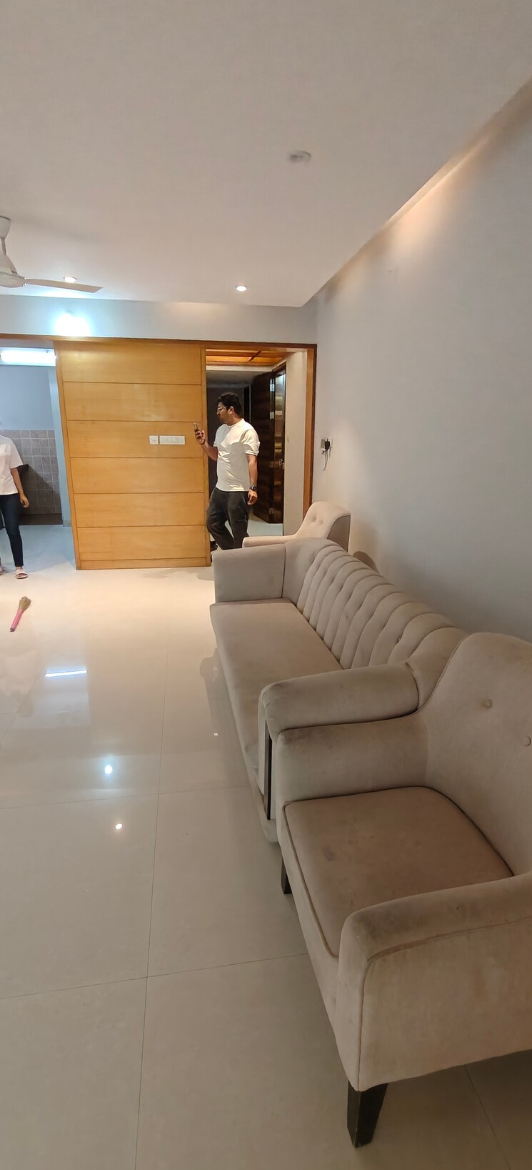 Team Area, bhosale nagar 4 Bedroom 2000 Sq.Ft. Apartment In Bhosale Nagar Pune 9700924