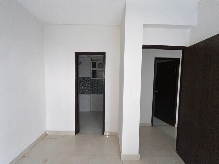 Room, sector 71 2.5 Bedroom 850 Sq.Ft. Builder Floor In Sector 71 Gurgaon 9701356