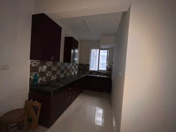 Kitchen in 2.5 BHK Builder Floor at Sector 71 – for Sale