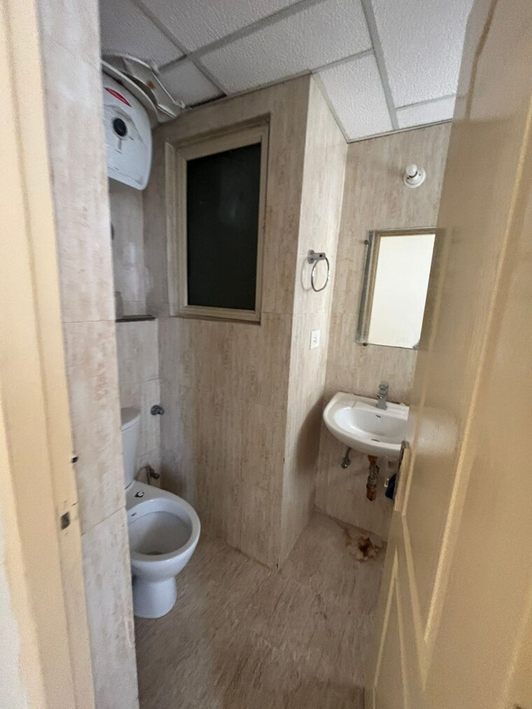 Bathroom, gomti nagar 3 Bedroom 1750 Sq.Ft. Apartment In Gomti Nagar Lucknow 9701131