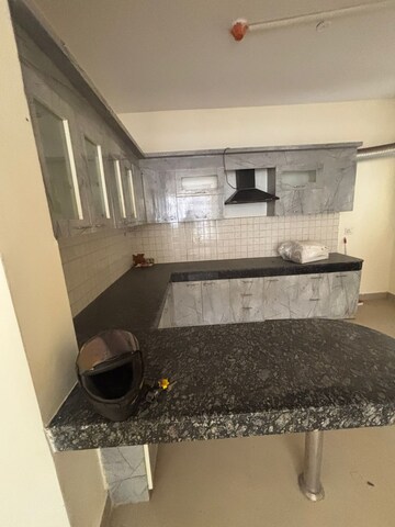 Kitchen in 3 BHK Apartment at Gomti Nagar – for Rent