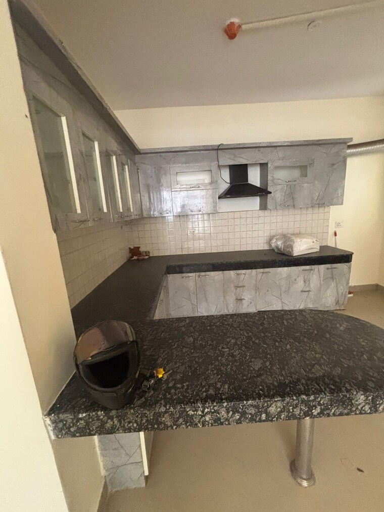 Kitchen, gomti nagar 3 Bedroom 1750 Sq.Ft. Apartment In Gomti Nagar Lucknow 9701131