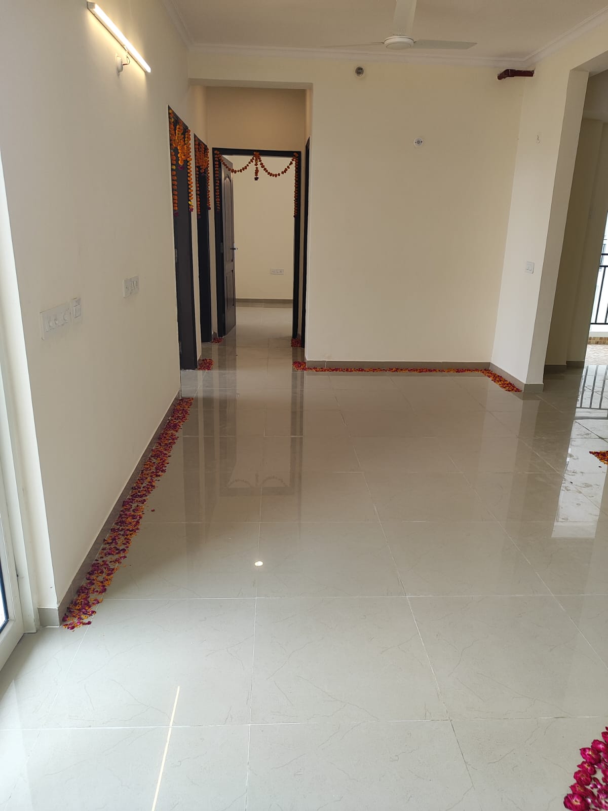 3 BHK + Study Room Apartment For Sale in Gomti Nagar