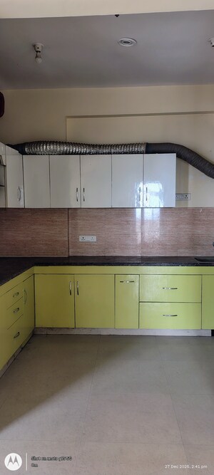 Kitchen in 3 BHK Apartment at Omaxe R2, Gomti Nagar – for Sale