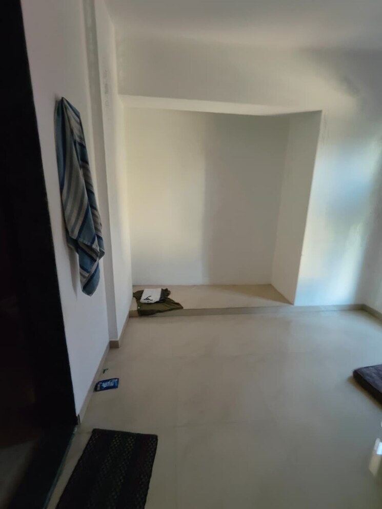 Room, rajaram-sukur-sapphire 1 Bedroom 480 Sq.Ft. Apartment In Ghodbunder Road Thane 9701304