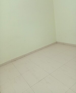 Room in 2 BHK Apartment at Eldeco Eternia, Sitapur Road – for Rent