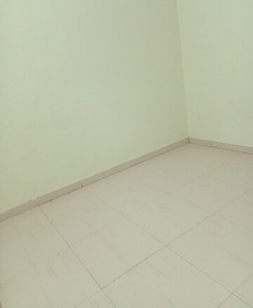 Room in 2 BHK Apartment at Eldeco Eternia, Sitapur Road – for Rent