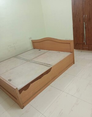 Bedroom in 2 BHK Apartment at Eldeco Eternia, Sitapur Road – for Rent