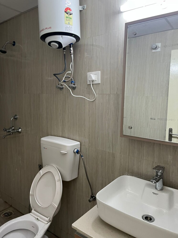 Bathroom, tashee-capital-gateway 3 Bedroom 1990 Sq.Ft. Apartment In Sector 111 Gurgaon 9701350