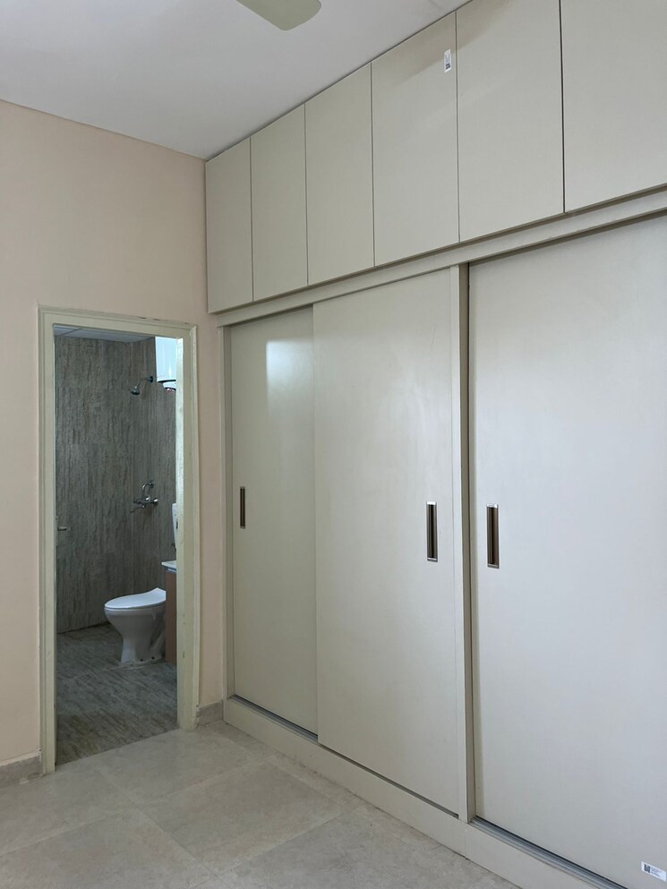 Room, tashee-capital-gateway 3 Bedroom 1990 Sq.Ft. Apartment In Sector 111 Gurgaon 9701350