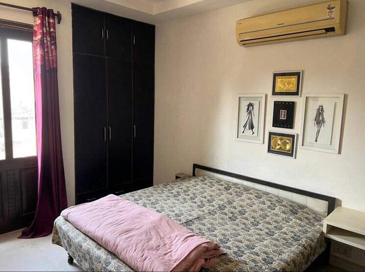 Bedroom, friends colony 3 Bedroom 760 Sq.Ft. Apartment In Friends Colony Delhi 9701338