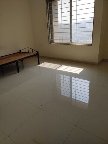 Room in 3 BHK Apartment at Nandan Prospera, Baner – for Rent