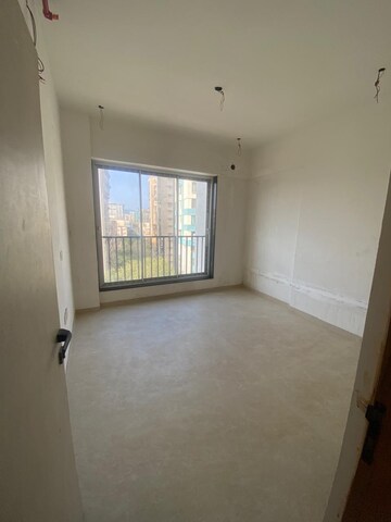 Room in 3 BHK Apartment at Ghatkopar East – for Sale